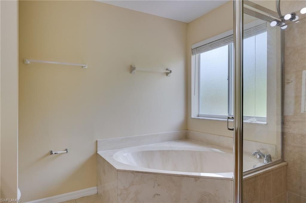 9967 Chiana Cir, Fort Myers, FL 33905 Photo