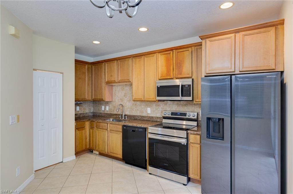 9967 Chiana Cir, Fort Myers, FL 33905 Photo