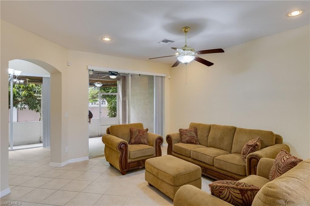 9967 Chiana Cir, Fort Myers, FL 33905 Photo