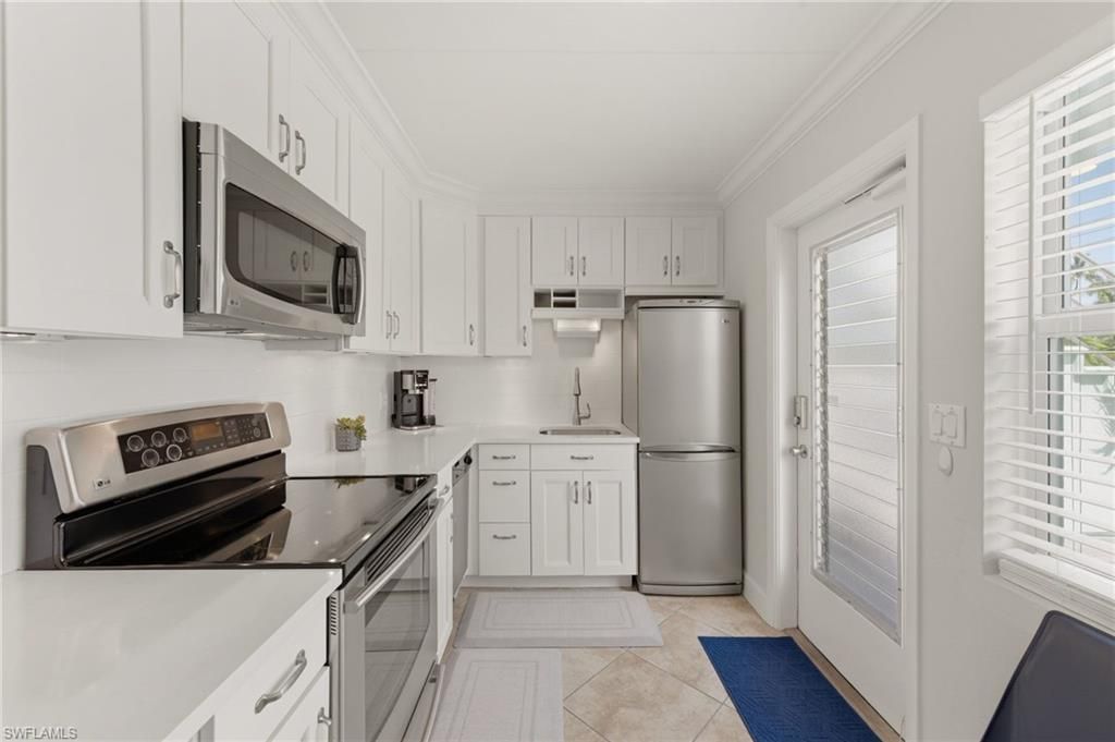 275 8th Ave S, Unit 275, Naples, FL 34102 Photo