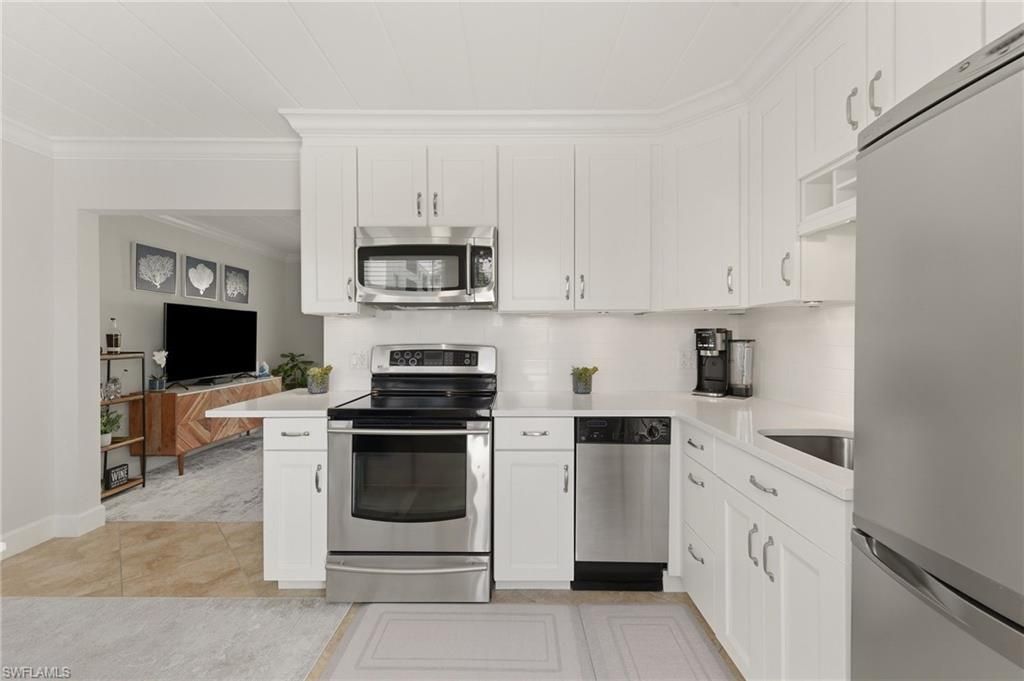 275 8th Ave S, Unit 275, Naples, FL 34102 Photo