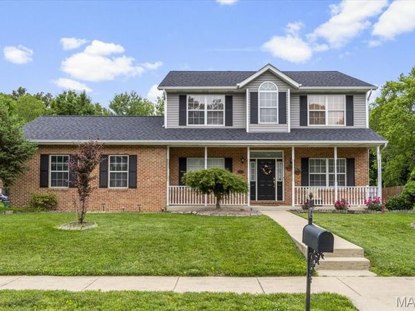 1103 Illini Drive, O'Fallon, IL 62269
