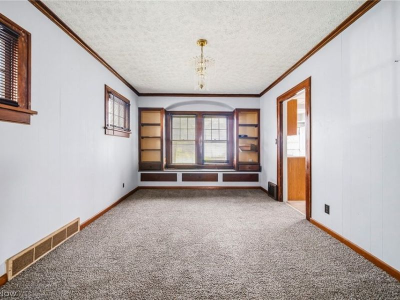 8506 Jeffries Avenue, Cleveland, OH 44105 Photo 10