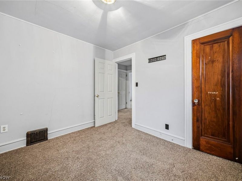 8506 Jeffries Avenue, Cleveland, OH 44105 Photo 21