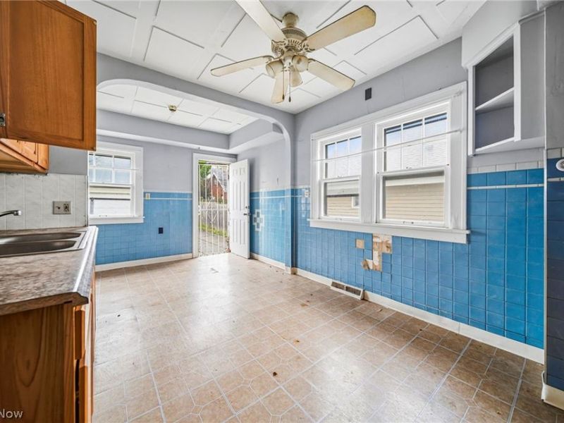 8506 Jeffries Avenue, Cleveland, OH 44105 Photo 8