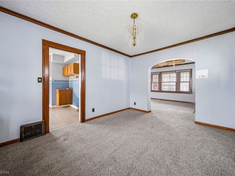 8506 Jeffries Avenue, Cleveland, OH 44105 Photo 9