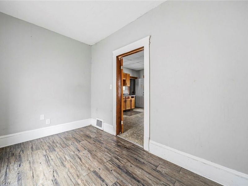 3658 E 55th Street, Cleveland, OH 44105 Photo 12