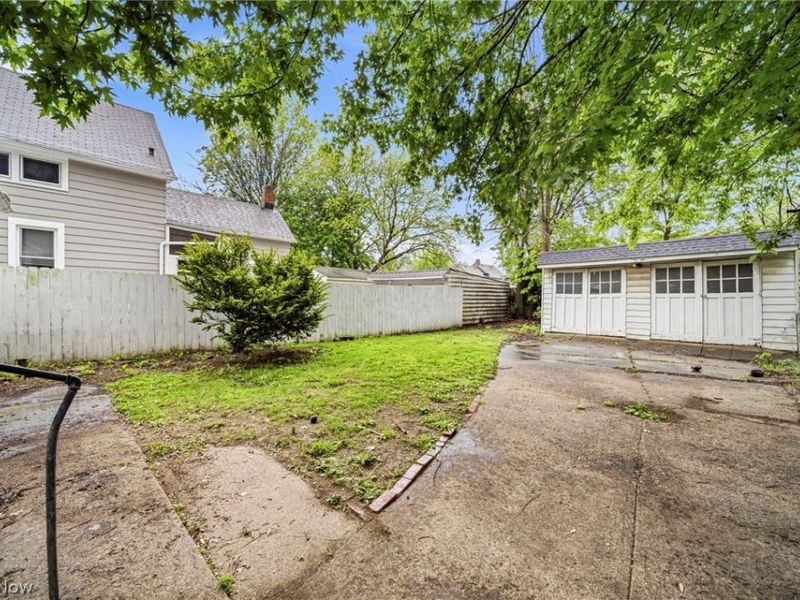 3658 E 55th Street, Cleveland, OH 44105 Photo 4