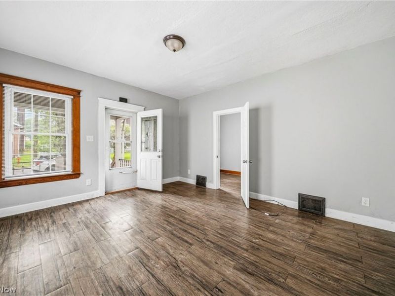3658 E 55th Street, Cleveland, OH 44105 Photo 7