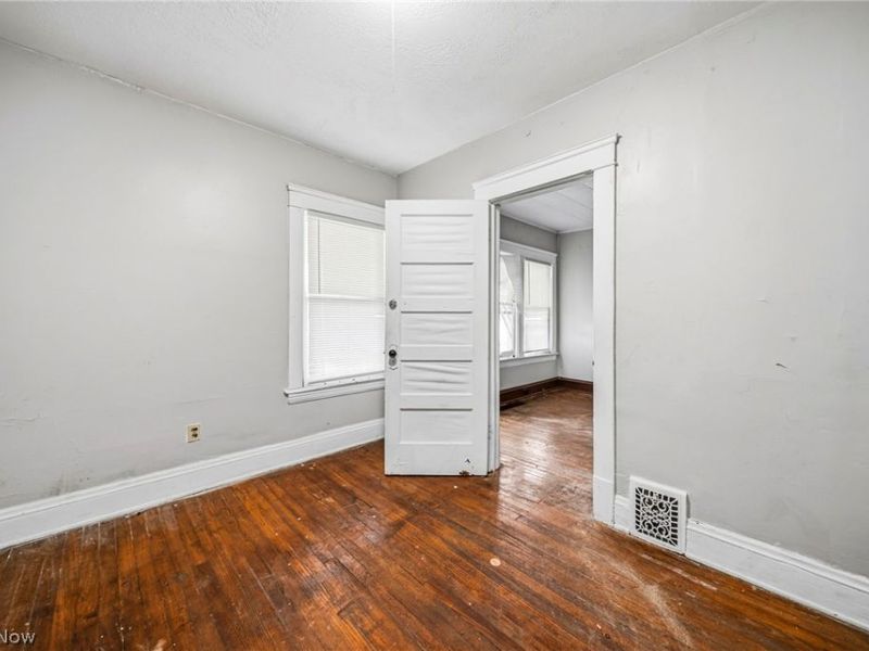 13504 Ashburton Avenue, Cleveland, OH 44110 Photo 13