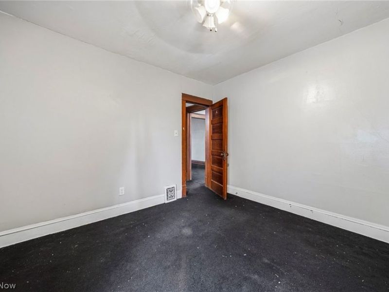 13504 Ashburton Avenue, Cleveland, OH 44110 Photo 29