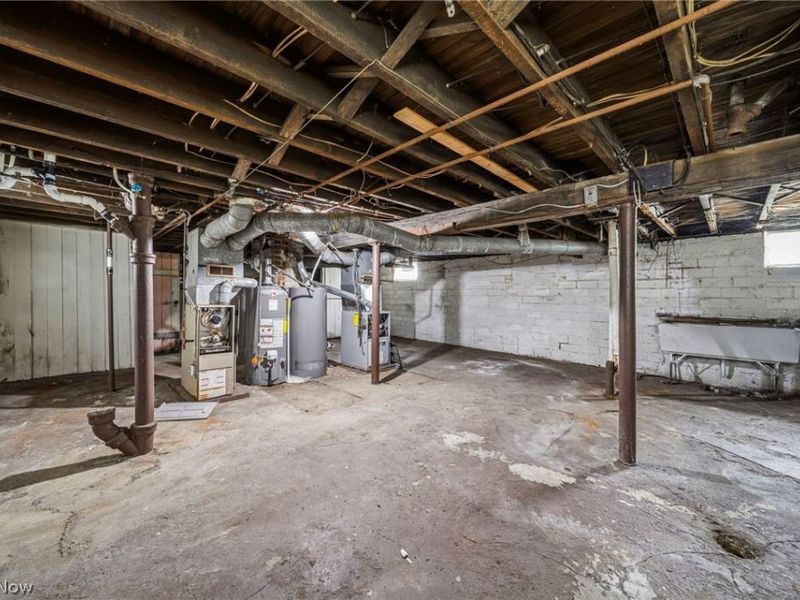 13504 Ashburton Avenue, Cleveland, OH 44110 Photo 38