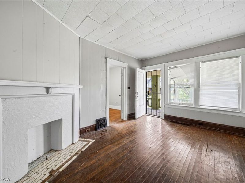 13504 Ashburton Avenue, Cleveland, OH 44110 Photo 4