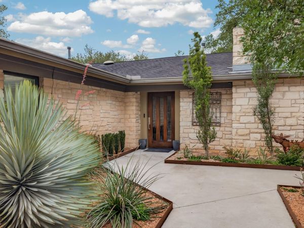 18 Sundown PKWY, Austin, TX 78746