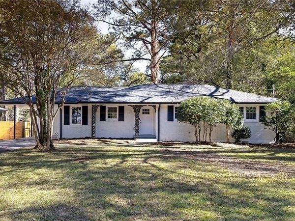 1914 Derrill Drive , Decatur, GA 30032