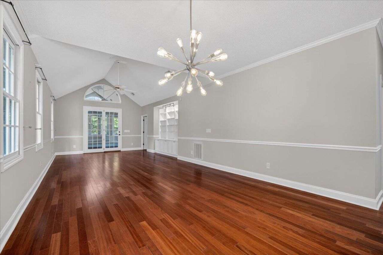 2461 Shadowcreek Court Photo 18