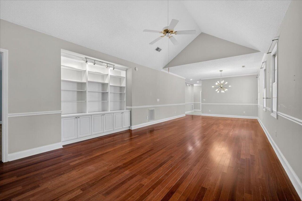 2461 Shadowcreek Court Photo 19