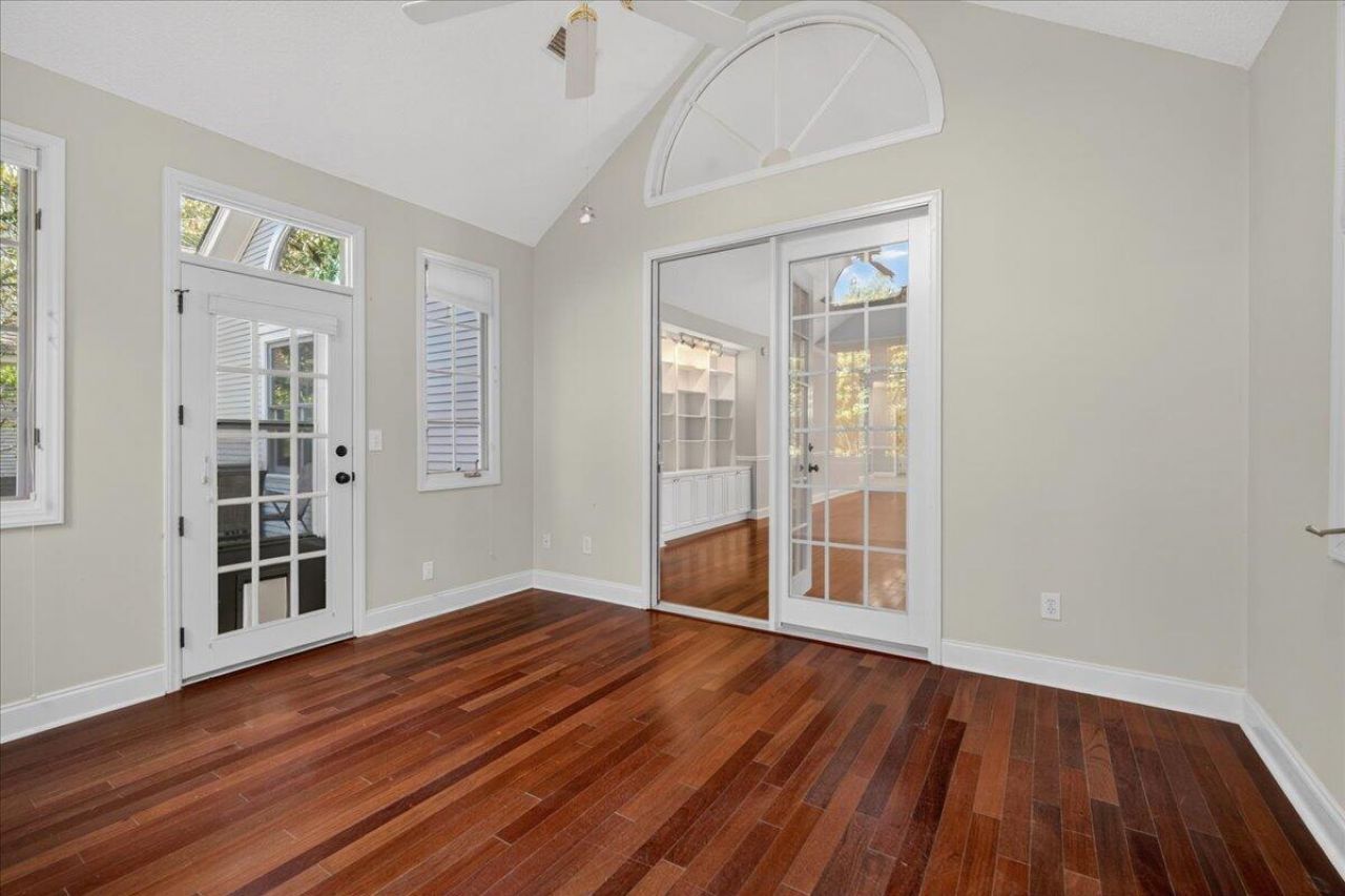 2461 Shadowcreek Court Photo 24