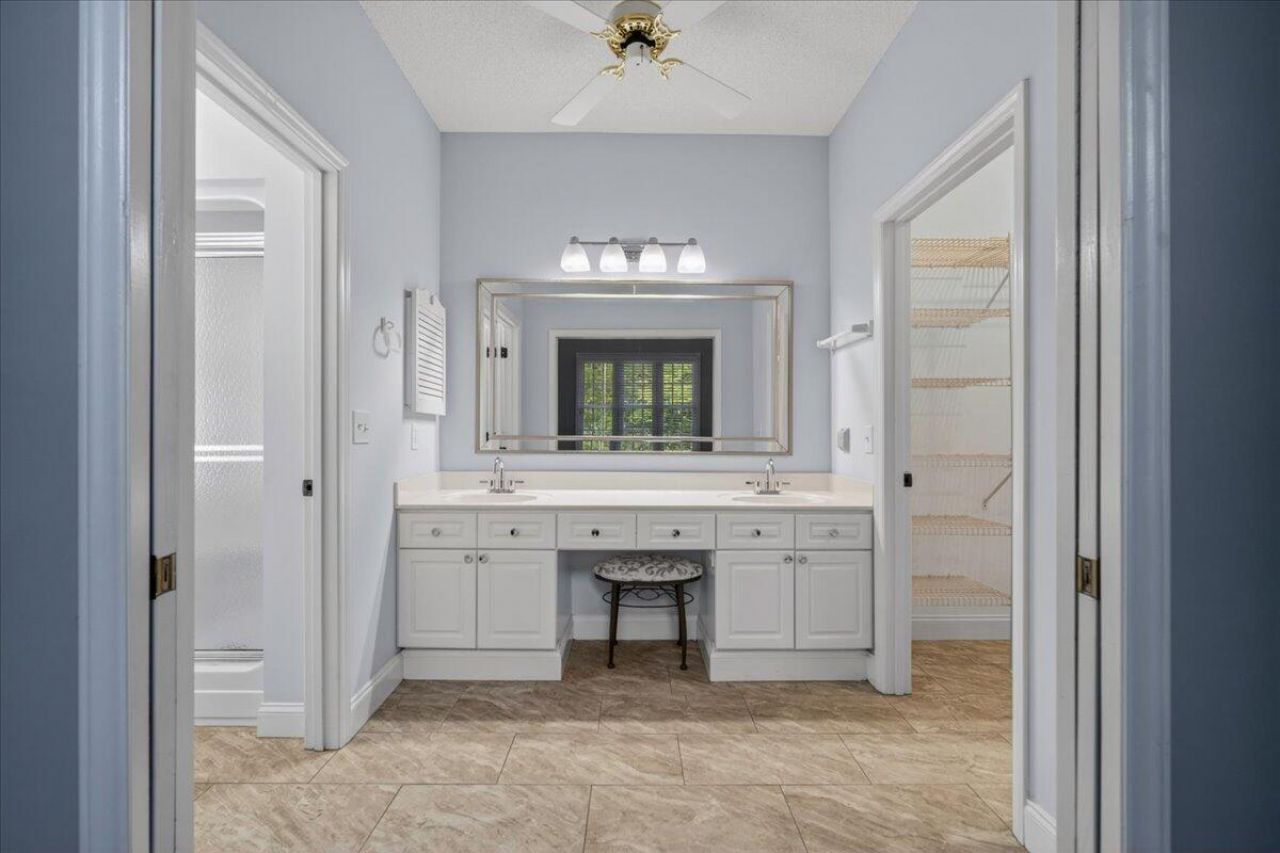 2461 Shadowcreek Court Photo 33
