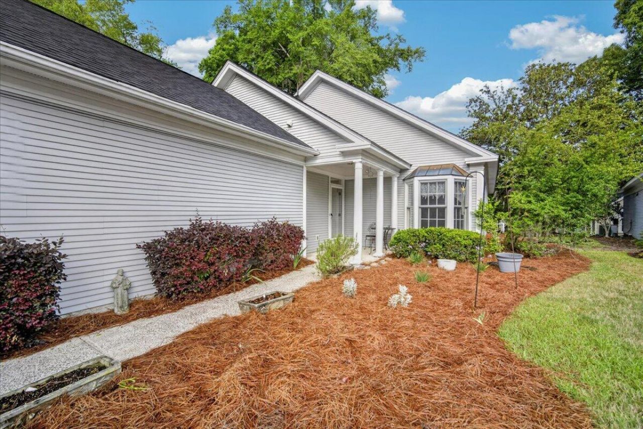 2461 Shadowcreek Court Photo 4