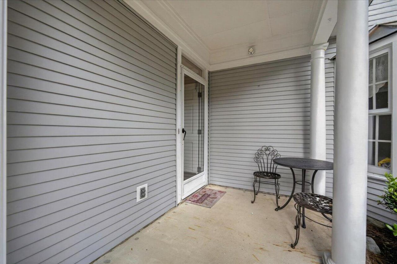 2461 Shadowcreek Court Photo 6