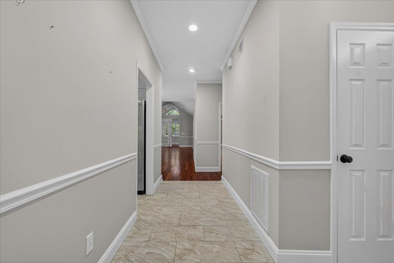 2461 Shadowcreek Court Photo 8