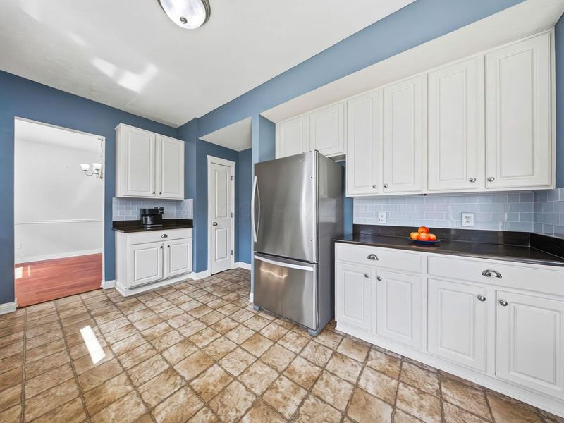 1287 Hickory Valley Drive , Blacklick, OH 43004 Photo 10
