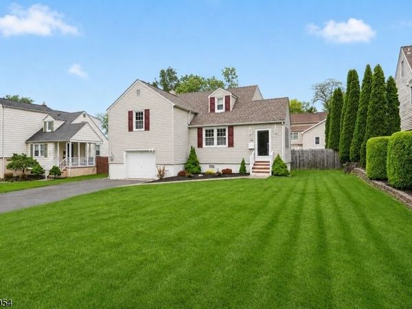 100 Beechwood Rd, Florham Park, NJ 07932