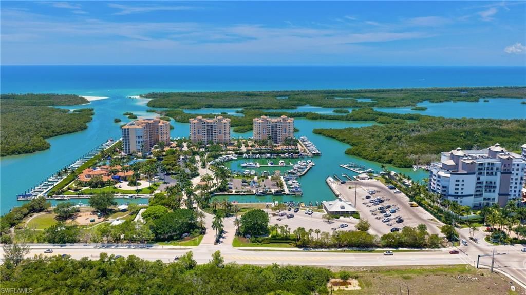 718 Pan Am Ave, Naples, FL 34110 Photo