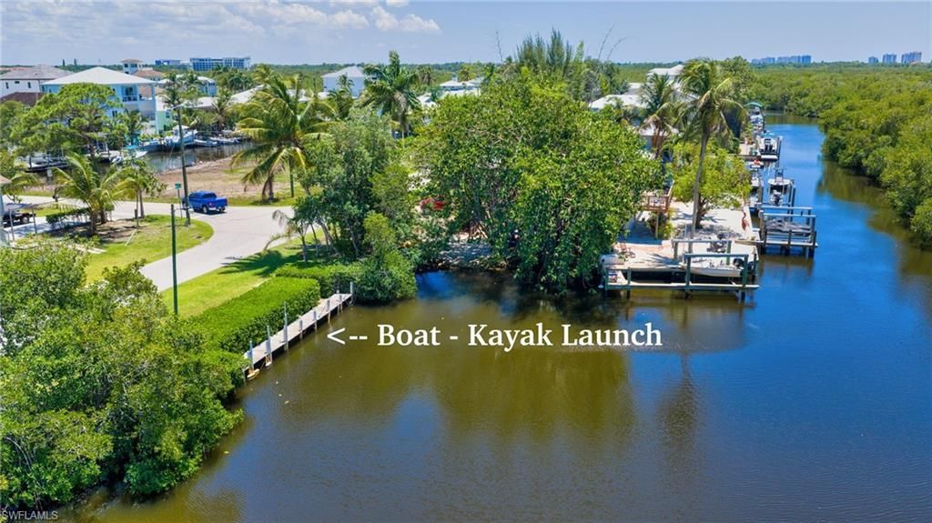 718 Pan Am Ave, Naples, FL 34110 Photo