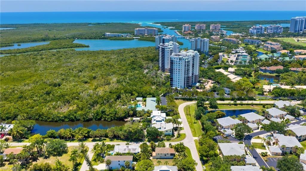 718 Pan Am Ave, Naples, FL 34110 Photo