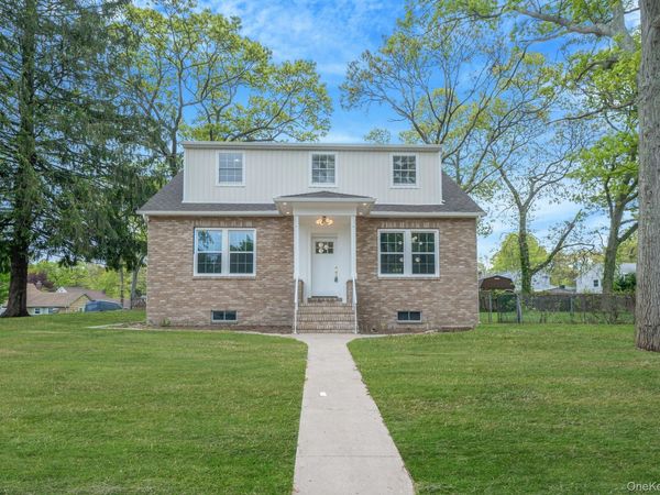 317 Haven Avenue , Ronkonkoma, NY 11779