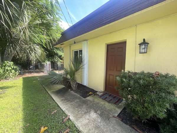 803 NE 2nd Avenue, Unit Studio, Delray Beach, FL 33444