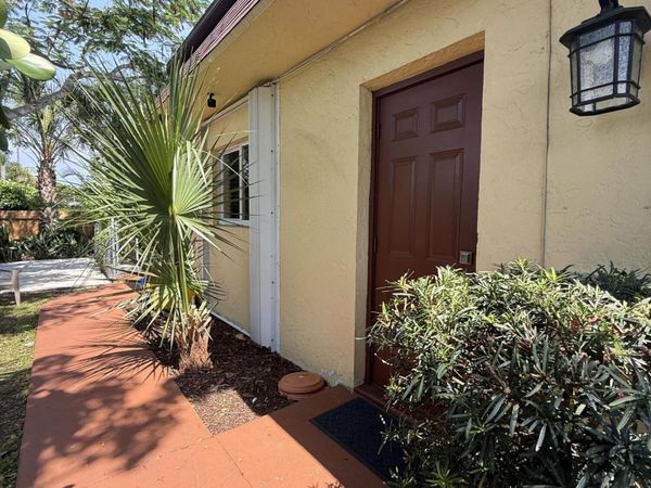 803 NE 2nd Avenue, Unit Studio, Delray Beach, FL 33444