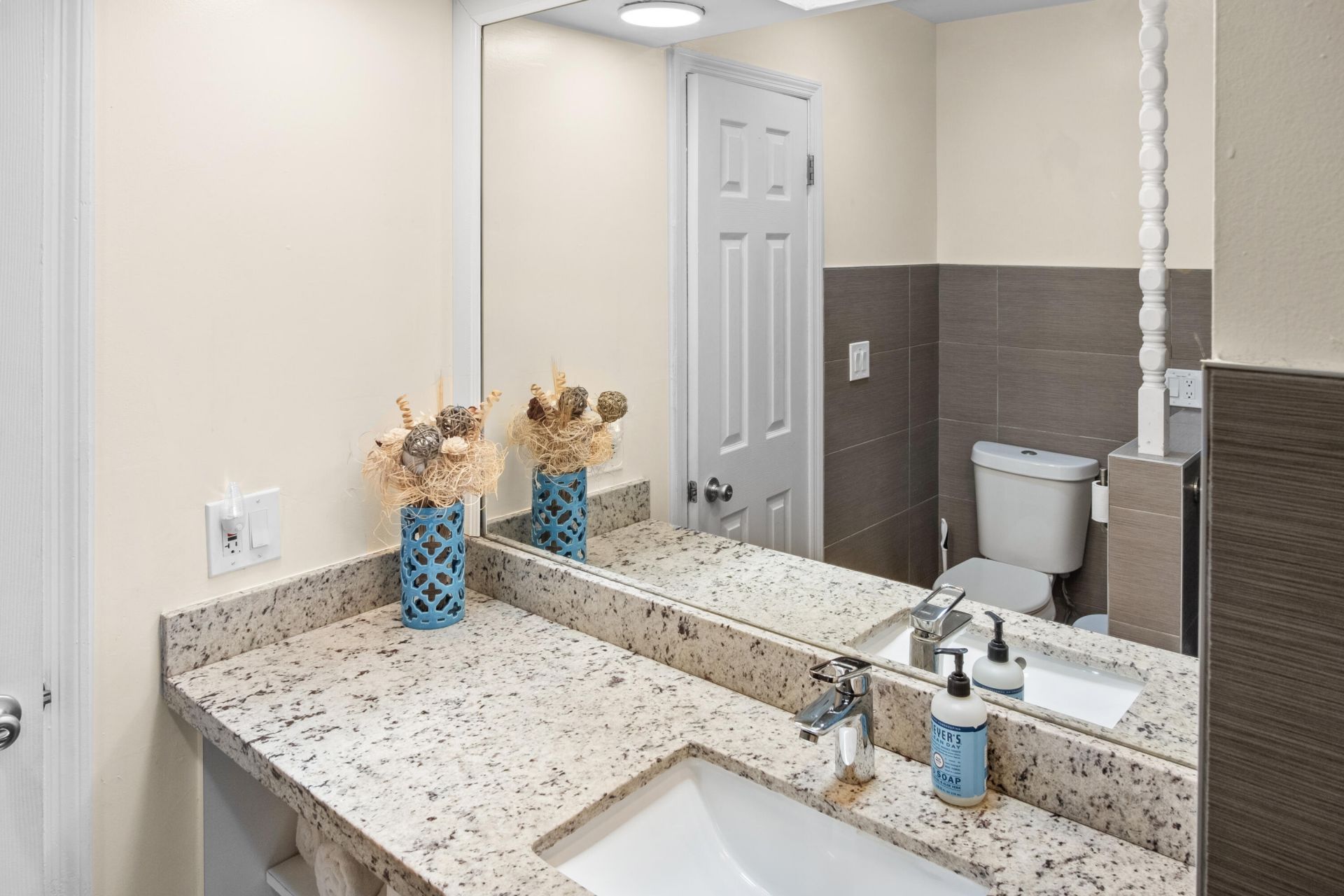 803 NE 2nd Avenue, Unit Studio, Delray Beach, FL 33444 Photo