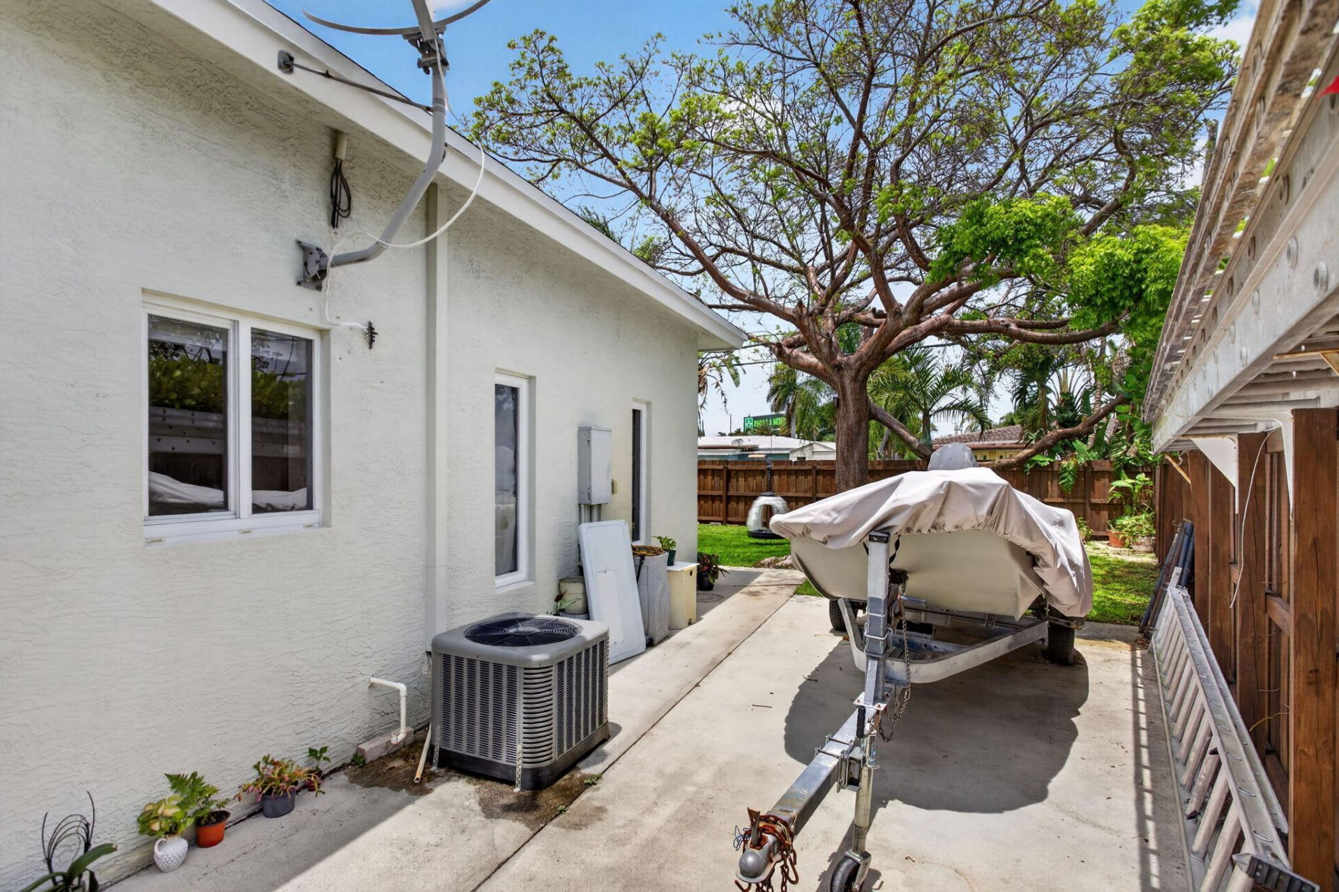 451 NE 48th Court, Oakland Park, FL 33334 Photo