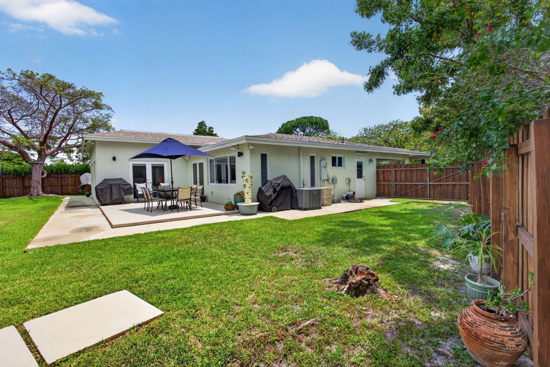 451 NE 48th Court, Oakland Park, FL 33334 Photo