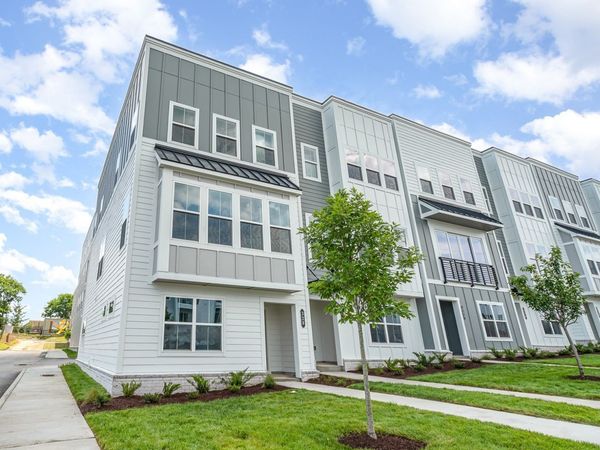 722 41st Ave N, Nashville, TN 37209