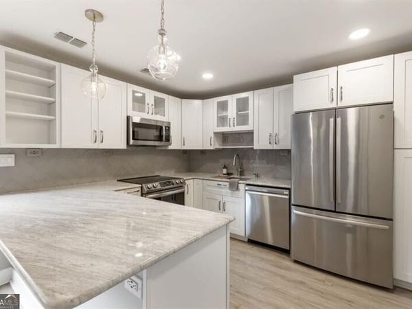 2794 Farmstead Road SE, Smyrna, GA 30080