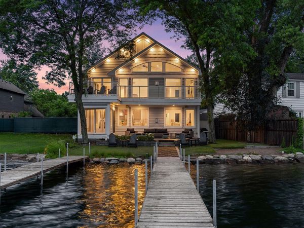 2807 McKenzie Point Road , Wayzata, MN 55391