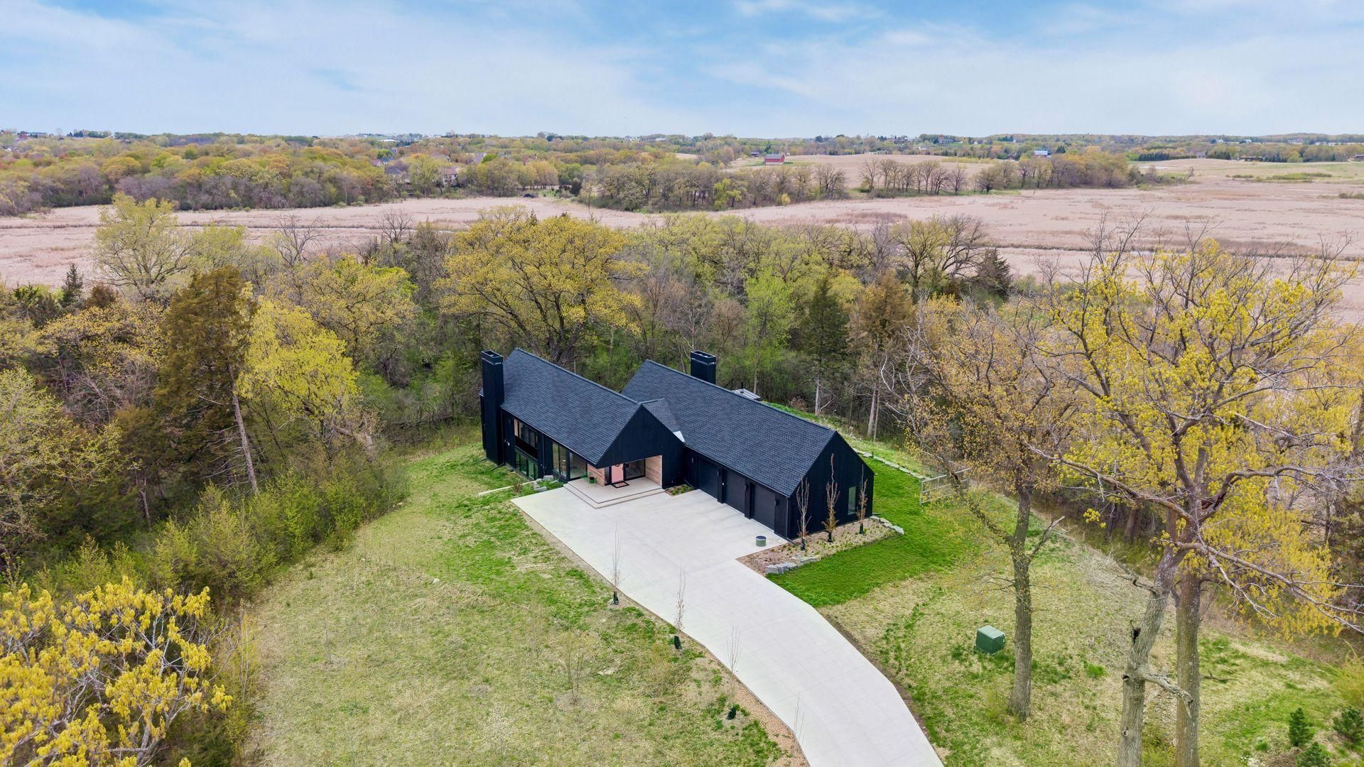7430 Valley Creek Drive, Excelsior, MN 55331
