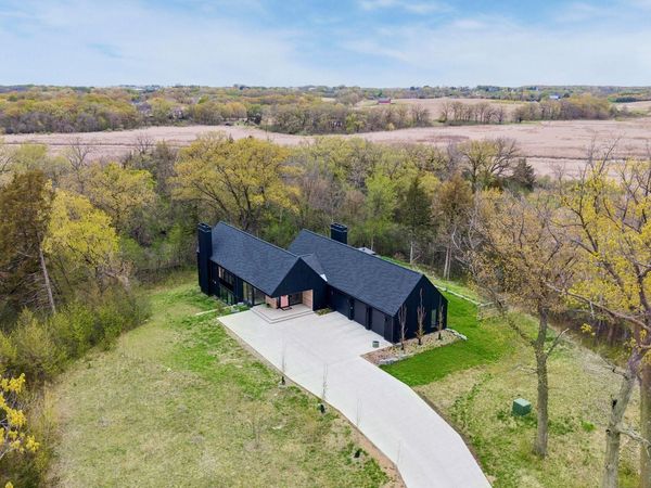 7430 Valley Creek Drive, Excelsior, MN 55331