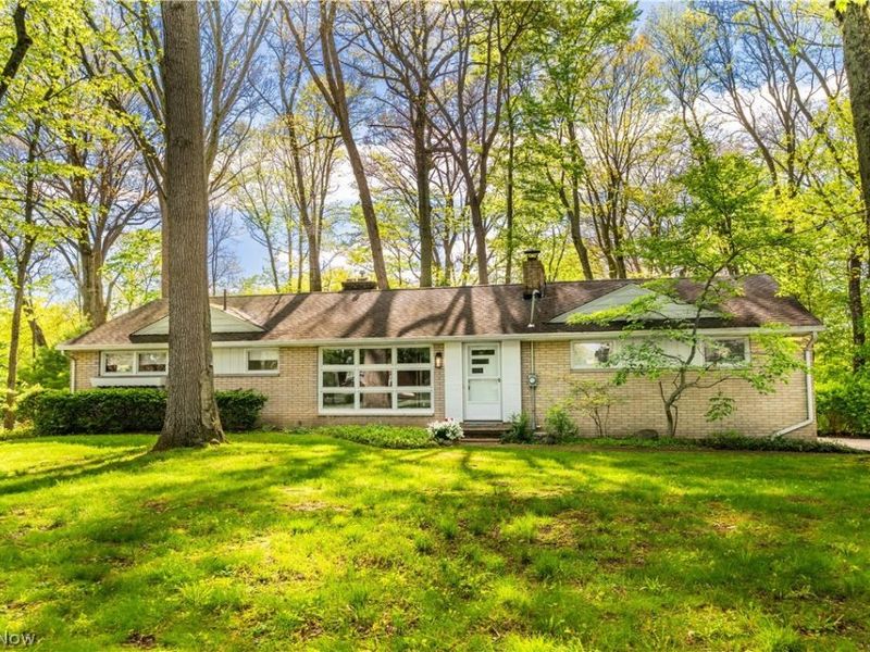 1715 Jackson Avenue NW, Massillon, OH 44646 Photo 1
