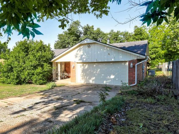 909 N King Avenue, Midwest City, OK 73130