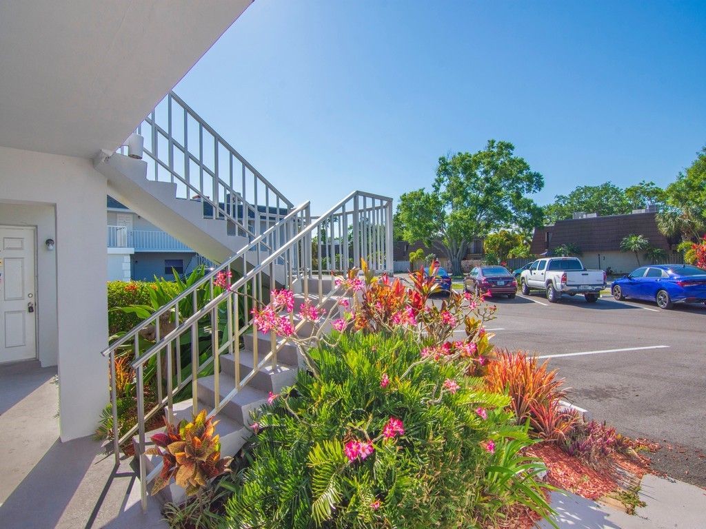 1166 6th Avenue, Unit C5, Vero Beach, FL 32960 Photo