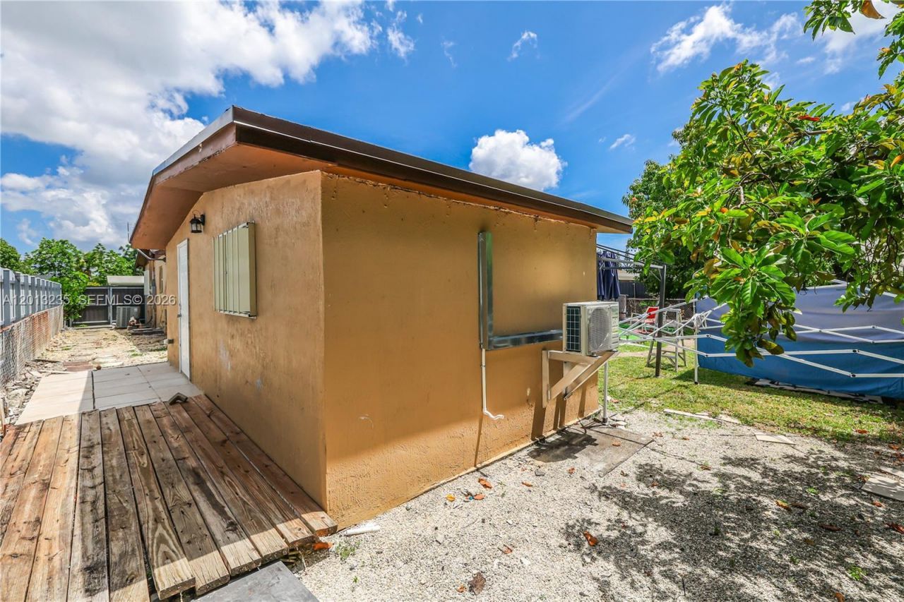 11600 SW 181st Ter, Miami, FL 33157 Photo