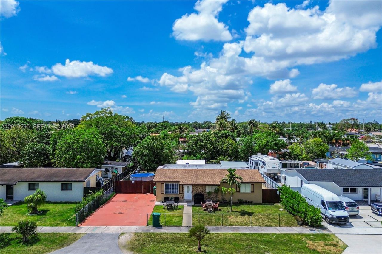11600 SW 181st Ter, Miami, FL 33157 Photo