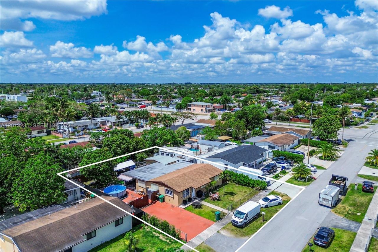 11600 SW 181st Ter, Miami, FL 33157 Photo