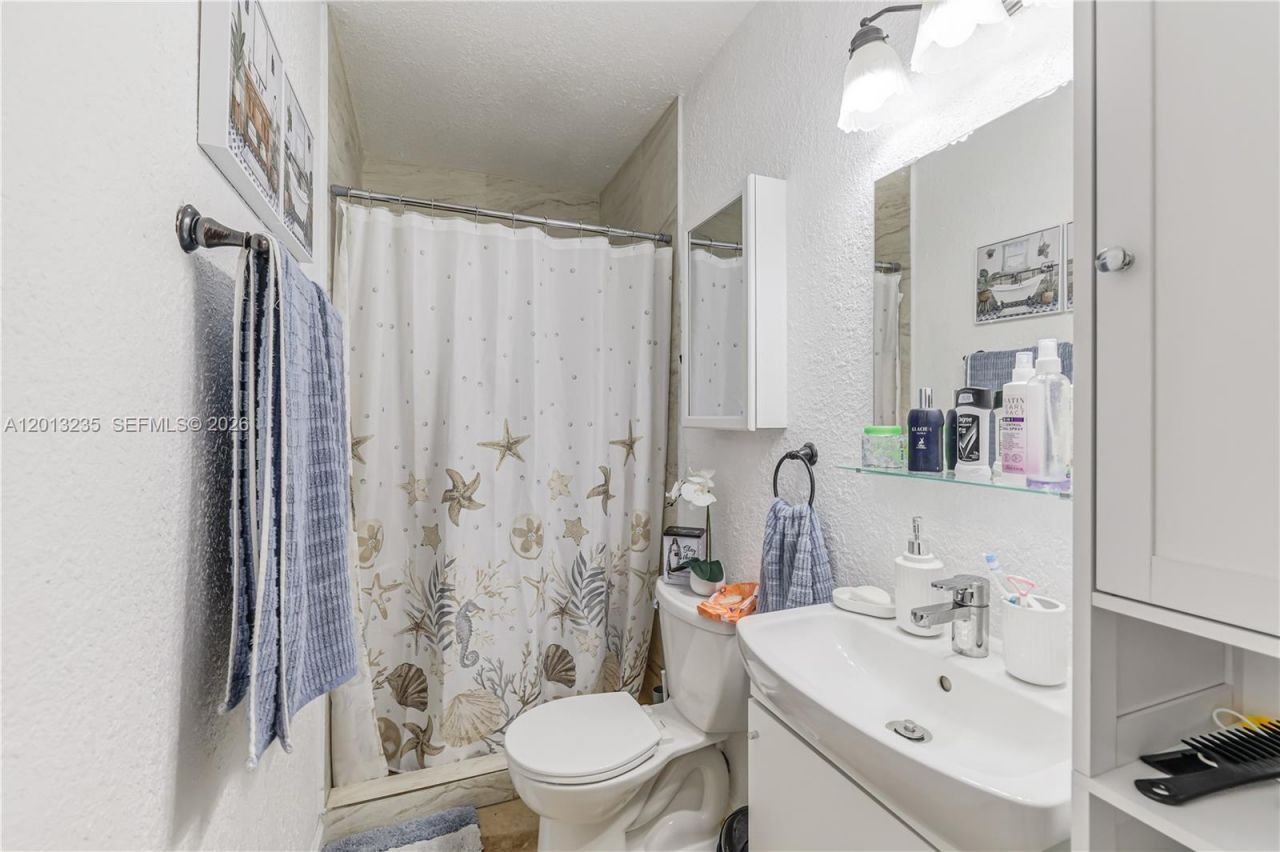 11600 SW 181st Ter, Miami, FL 33157 Photo