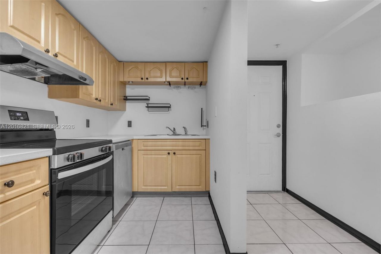 102 SW 6th Ave , Unit 201, Miami, FL 33130 Photo